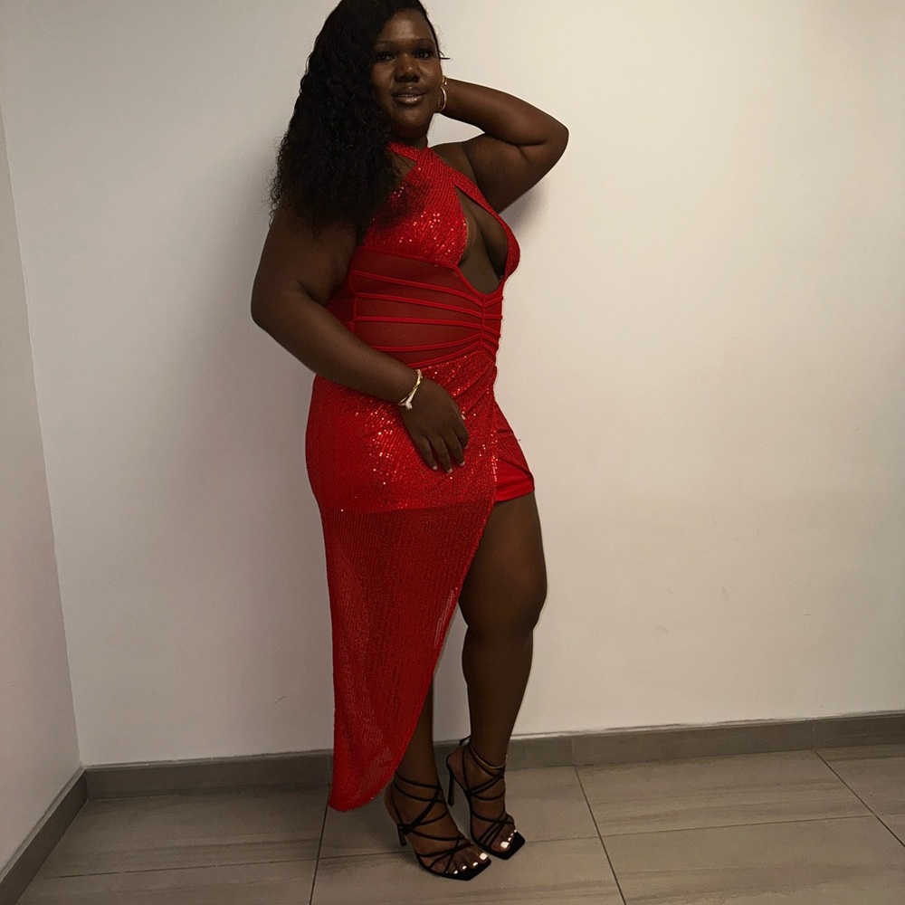 Elegant Red Evening Dress